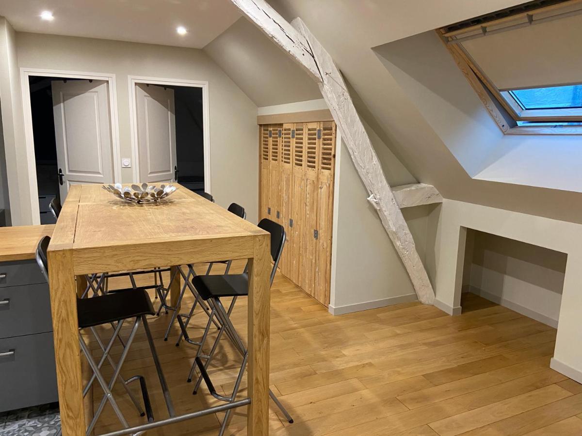 Appartement Du Chateau De La Caillerie Avoine Exteriér fotografie